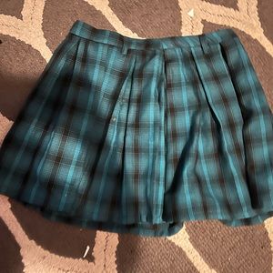 2021 hot topic teal plaid skirt